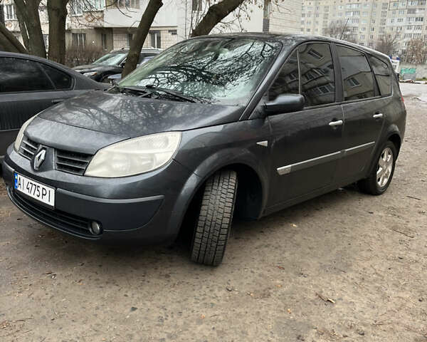 Серый Рено Гранд Сценик, объемом двигателя 2 л и пробегом 328 тыс. км за 4000 $, фото 4 на Automoto.ua