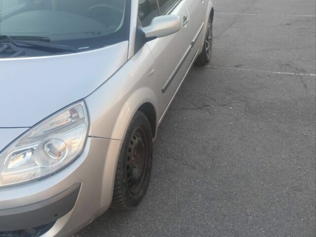 Сірий Рено Гранд Сценік, об'ємом двигуна 0 л та пробігом 245 тис. км за 4200 $, фото 3 на Automoto.ua