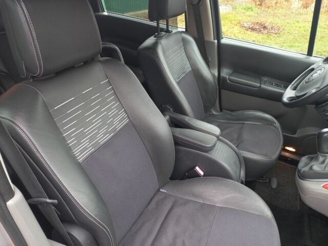 Серый Рено Гранд Сценик, объемом двигателя 1 л и пробегом 160 тыс. км за 4950 $, фото 13 на Automoto.ua