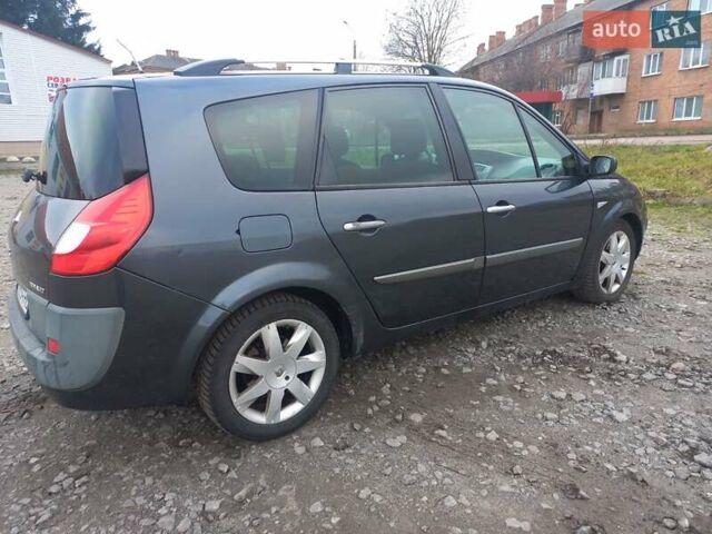 Серый Рено Гранд Сценик, объемом двигателя 2 л и пробегом 215 тыс. км за 4900 $, фото 8 на Automoto.ua