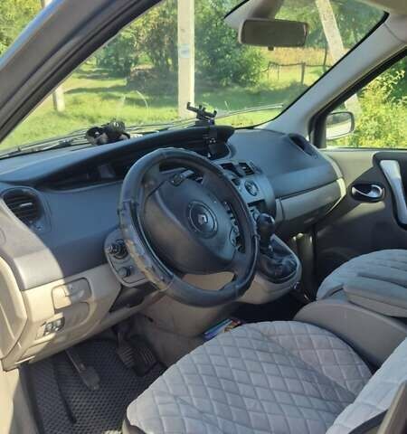 Сірий Рено Гранд Сценік, об'ємом двигуна 1.5 л та пробігом 180 тис. км за 5500 $, фото 7 на Automoto.ua