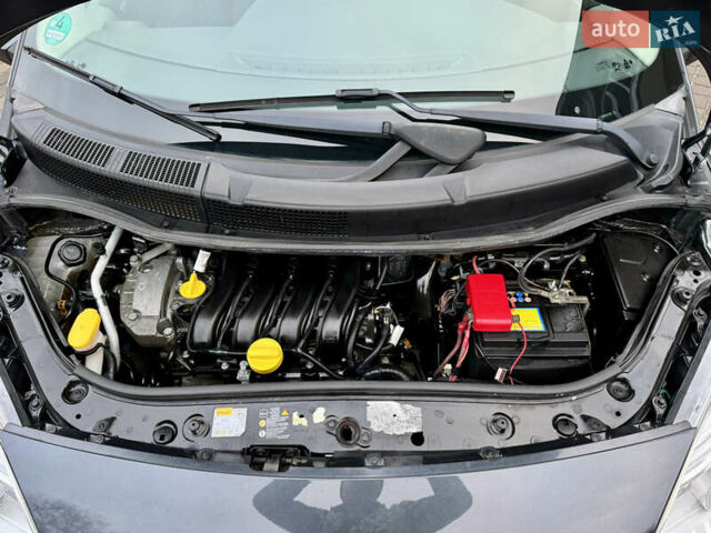 Серый Рено Гранд Сценик, объемом двигателя 1.6 л и пробегом 188 тыс. км за 6200 $, фото 46 на Automoto.ua