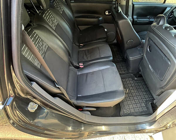 Серый Рено Гранд Сценик, объемом двигателя 2 л и пробегом 328 тыс. км за 4000 $, фото 9 на Automoto.ua