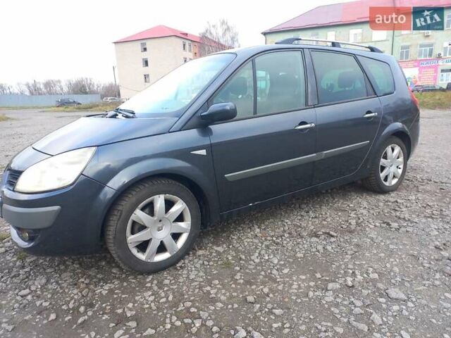 Серый Рено Гранд Сценик, объемом двигателя 2 л и пробегом 215 тыс. км за 4900 $, фото 6 на Automoto.ua