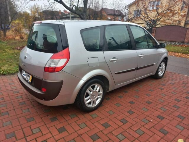 Серый Рено Гранд Сценик, объемом двигателя 1 л и пробегом 160 тыс. км за 4950 $, фото 4 на Automoto.ua