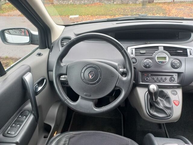 Серый Рено Гранд Сценик, объемом двигателя 1 л и пробегом 160 тыс. км за 4950 $, фото 17 на Automoto.ua