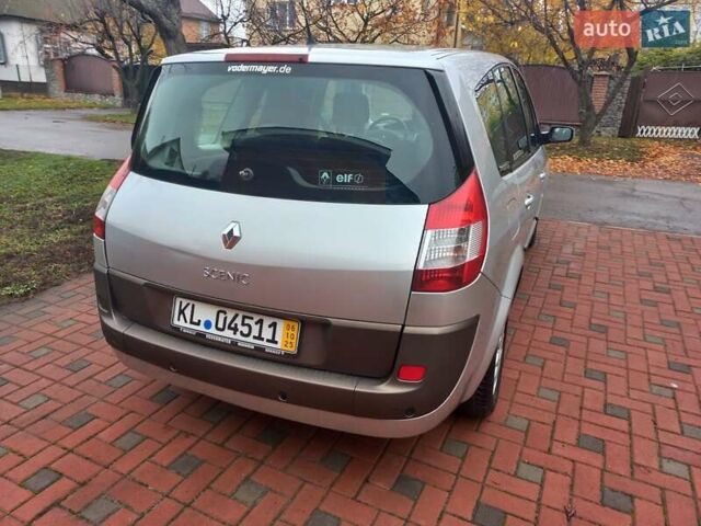 Серый Рено Гранд Сценик, объемом двигателя 1.6 л и пробегом 160 тыс. км за 4950 $, фото 31 на Automoto.ua