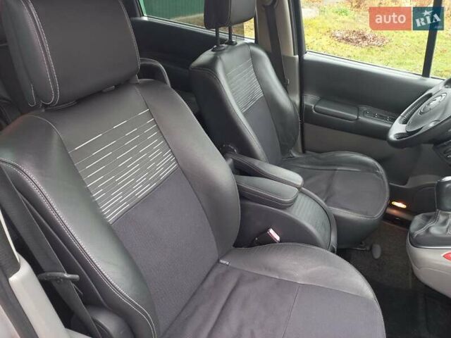 Серый Рено Гранд Сценик, объемом двигателя 1.6 л и пробегом 160 тыс. км за 4950 $, фото 65 на Automoto.ua