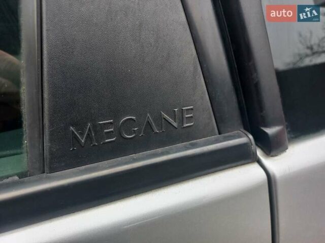 Серый Рено Гранд Сценик, объемом двигателя 1.6 л и пробегом 160 тыс. км за 4950 $, фото 47 на Automoto.ua