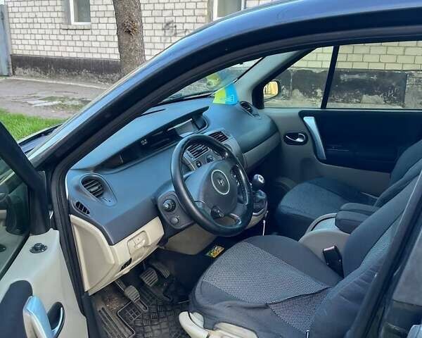 Сірий Рено Гранд Сценік, об'ємом двигуна 1.9 л та пробігом 400 тис. км за 4300 $, фото 4 на Automoto.ua