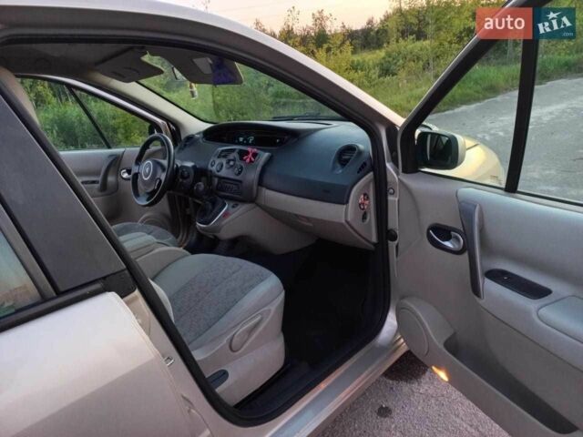 Рено Гранд Сценик 2006 в Дубровице на Automoto.ua Серый Рено Гранд Сценик, объемом двигателя 1.5 л и пробегом 51 тыс. км за 4500 $, фото 3 на Automoto.ua