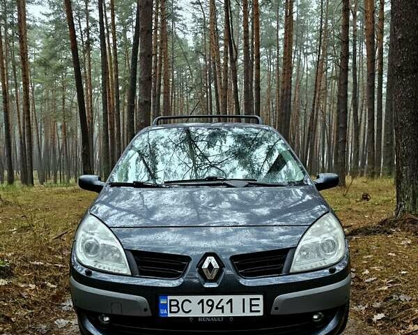 Серый Рено Гранд Сценик, объемом двигателя 1.9 л и пробегом 300 тыс. км за 4800 $, фото 4 на Automoto.ua