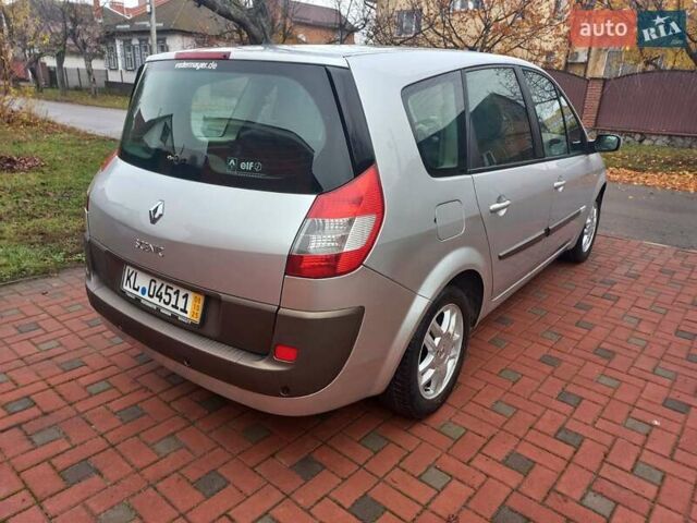 Серый Рено Гранд Сценик, объемом двигателя 1.6 л и пробегом 160 тыс. км за 4950 $, фото 29 на Automoto.ua