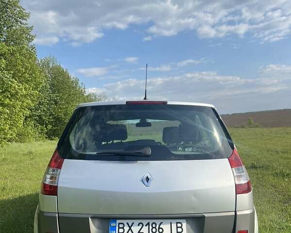 Рено Гранд Сценик 2006 в Старой Синяве на Automoto.ua Серый Рено Гранд Сценик, объемом двигателя 1.6 л и пробегом 183 тыс. км за 4900 $, фото 10 на Automoto.ua
