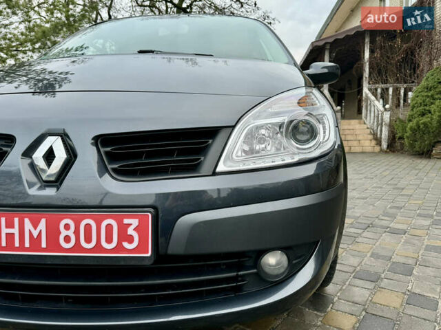 Серый Рено Гранд Сценик, объемом двигателя 1.6 л и пробегом 188 тыс. км за 6200 $, фото 21 на Automoto.ua