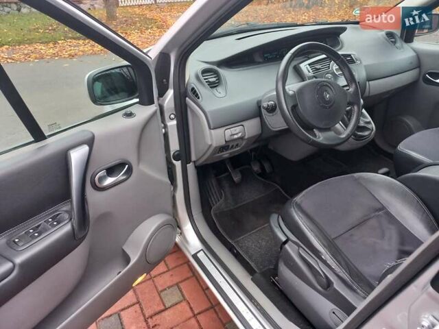 Серый Рено Гранд Сценик, объемом двигателя 1.6 л и пробегом 160 тыс. км за 4950 $, фото 52 на Automoto.ua