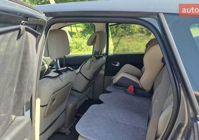 Сірий Рено Гранд Сценік, об'ємом двигуна 1.5 л та пробігом 180 тис. км за 5500 $, фото 8 на Automoto.ua