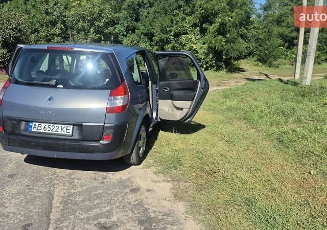 Сірий Рено Гранд Сценік, об'ємом двигуна 1.5 л та пробігом 180 тис. км за 5500 $, фото 9 на Automoto.ua