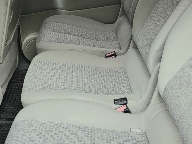 Серый Рено Гранд Сценик, объемом двигателя 1.9 л и пробегом 300 тыс. км за 4800 $, фото 7 на Automoto.ua