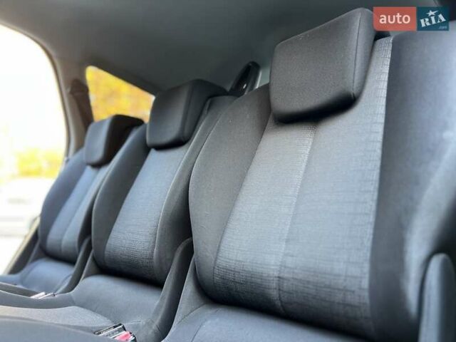 Серый Рено Гранд Сценик, объемом двигателя 1.46 л и пробегом 300 тыс. км за 4450 $, фото 40 на Automoto.ua