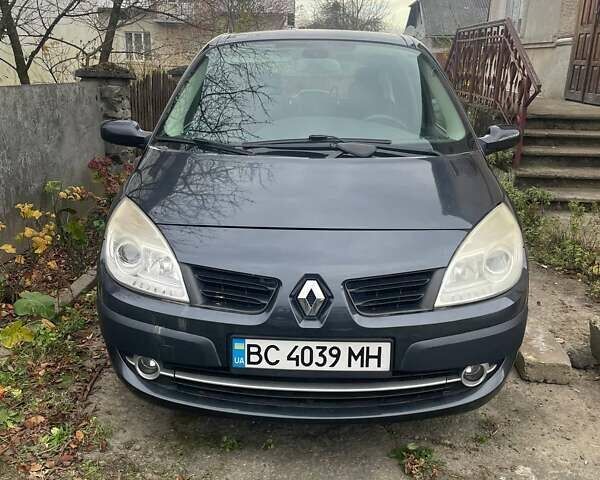 Сірий Рено Гранд Сценік, об'ємом двигуна 2 л та пробігом 208 тис. км за 5700 $, фото 1 на Automoto.ua