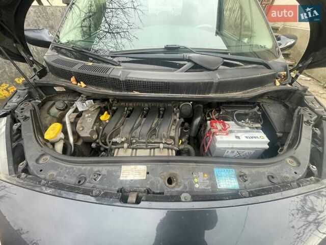 Сірий Рено Гранд Сценік, об'ємом двигуна 2 л та пробігом 208 тис. км за 5700 $, фото 7 на Automoto.ua