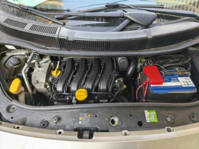 Серый Рено Гранд Сценик, объемом двигателя 1 л и пробегом 195 тыс. км за 5800 $, фото 6 на Automoto.ua