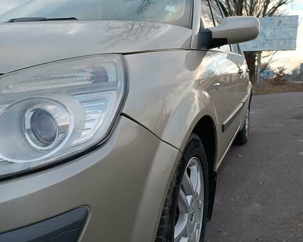 Серый Рено Гранд Сценик, объемом двигателя 1.87 л и пробегом 305 тыс. км за 5500 $, фото 5 на Automoto.ua