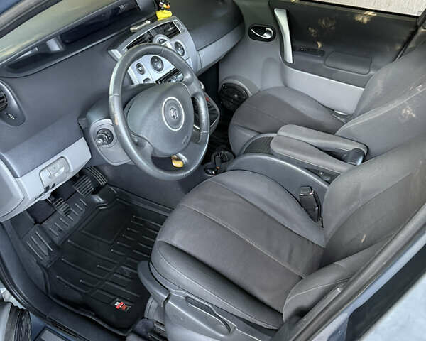 Рено Гранд Сценик 2007 в Славянске на Automoto.ua Серый Рено Гранд Сценик, объемом двигателя 1.6 л и пробегом 207 тыс. км за 5600 $, фото 7 на Automoto.ua