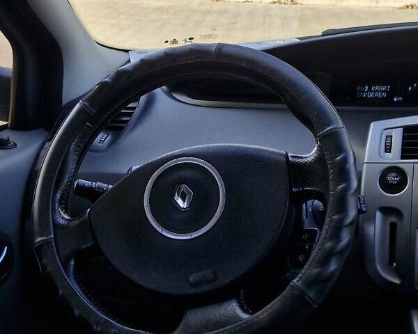 Сірий Рено Гранд Сценік, об'ємом двигуна 1.46 л та пробігом 278 тис. км за 4800 $, фото 14 на Automoto.ua