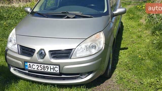 Сірий Рено Гранд Сценік, об'ємом двигуна 2 л та пробігом 214 тис. км за 5450 $, фото 11 на Automoto.ua