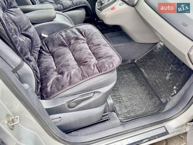 Серый Рено Гранд Сценик, объемом двигателя 1.9 л и пробегом 247 тыс. км за 6400 $, фото 54 на Automoto.ua