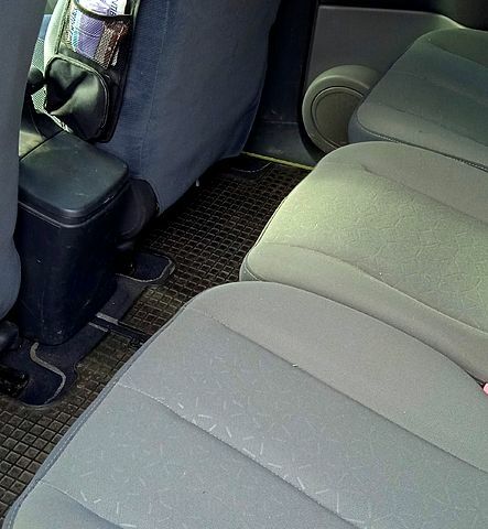 Серый Рено Гранд Сценик, объемом двигателя 1.9 л и пробегом 214 тыс. км за 5700 $, фото 6 на Automoto.ua