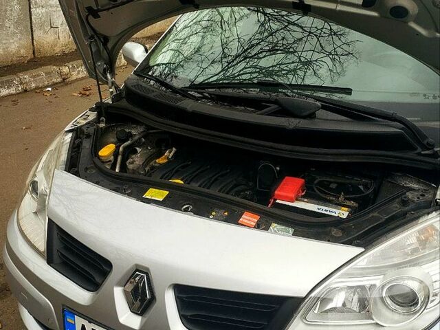 Рено Гранд Сценик 2007 в Запорожье на Automoto.ua Серый Рено Гранд Сценик, объемом двигателя 1.6 л и пробегом 193 тыс. км за 6500 $, фото 10 на Automoto.ua