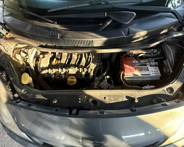 Рено Гранд Сценик 2007 в Славянске на Automoto.ua Серый Рено Гранд Сценик, объемом двигателя 1.6 л и пробегом 207 тыс. км за 5600 $, фото 11 на Automoto.ua