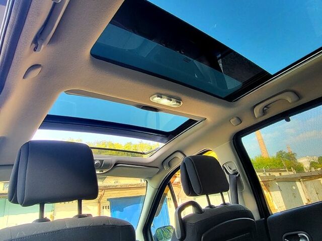 Серый Рено Гранд Сценик, объемом двигателя 2 л и пробегом 218 тыс. км за 6400 $, фото 12 на Automoto.ua