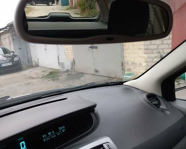 Сірий Рено Гранд Сценік, об'ємом двигуна 1.6 л та пробігом 186 тис. км за 6200 $, фото 114 на Automoto.ua