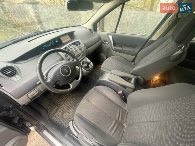 Сірий Рено Гранд Сценік, об'ємом двигуна 2 л та пробігом 208 тис. км за 5700 $, фото 28 на Automoto.ua