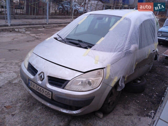Сірий Рено Гранд Сценік, об'ємом двигуна 2 л та пробігом 150 тис. км за 1000 $, фото 1 на Automoto.ua