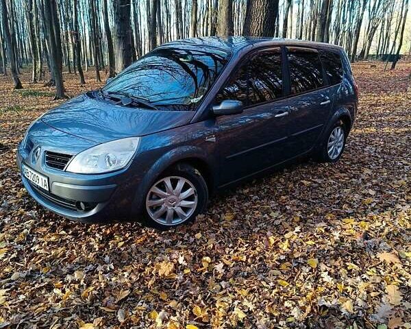 Серый Рено Гранд Сценик, объемом двигателя 1.6 л и пробегом 354 тыс. км за 4900 $, фото 5 на Automoto.ua