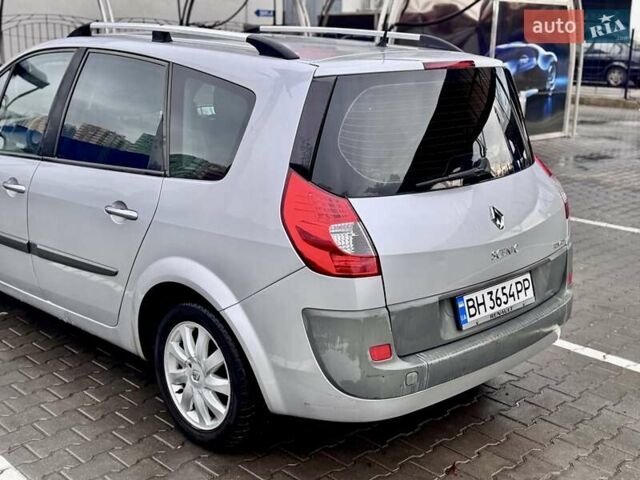 Серый Рено Гранд Сценик, объемом двигателя 1.9 л и пробегом 247 тыс. км за 6400 $, фото 21 на Automoto.ua