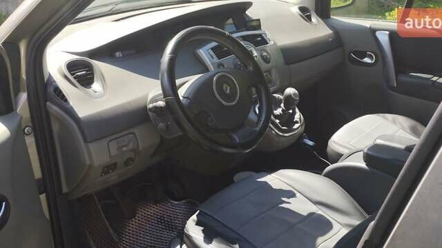 Сірий Рено Гранд Сценік, об'ємом двигуна 2 л та пробігом 214 тис. км за 5450 $, фото 8 на Automoto.ua