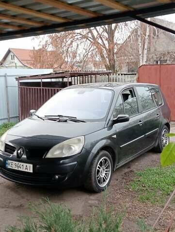 Серый Рено Гранд Сценик, объемом двигателя 1.6 л и пробегом 245 тыс. км за 5300 $, фото 8 на Automoto.ua