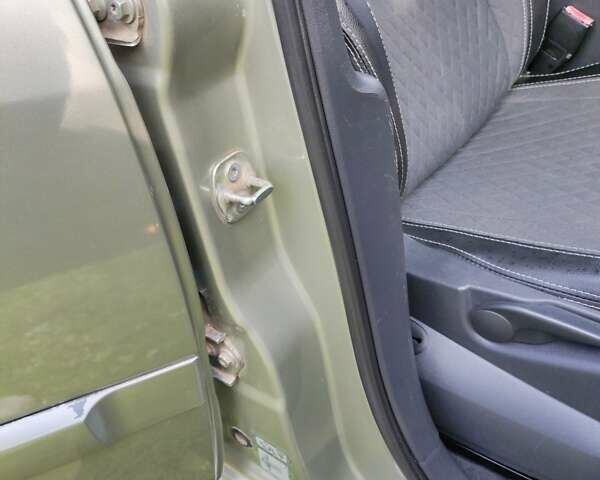Серый Рено Гранд Сценик, объемом двигателя 2 л и пробегом 275 тыс. км за 5900 $, фото 37 на Automoto.ua