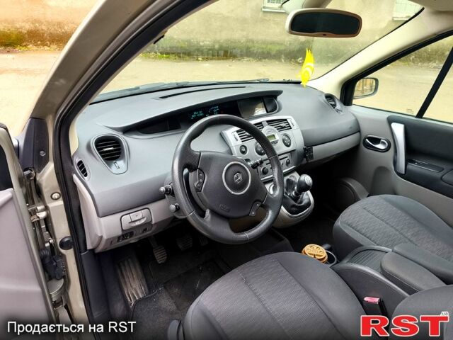 Рено Гранд Сценик 2007 в Одессе на Automoto.ua Серый Рено Гранд Сценик, объемом двигателя 1.6 л и пробегом 270 тыс. км за 5000 $, фото 6 на Automoto.ua