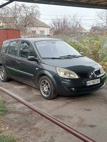 Серый Рено Гранд Сценик, объемом двигателя 1.6 л и пробегом 245 тыс. км за 5300 $, фото 7 на Automoto.ua