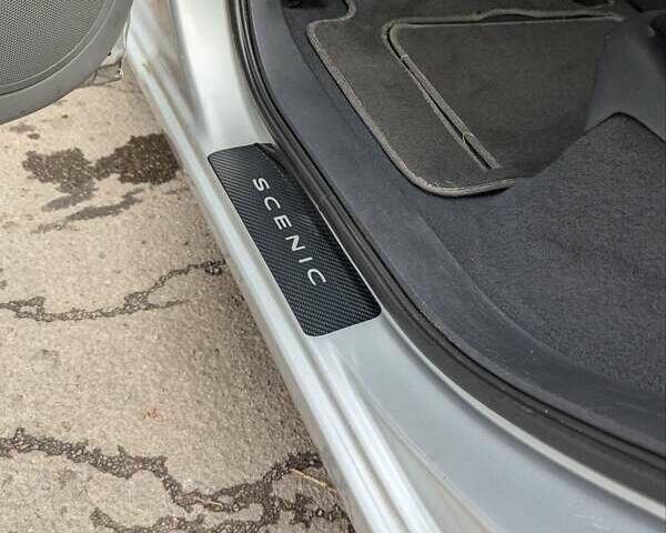 Сірий Рено Гранд Сценік, об'ємом двигуна 2 л та пробігом 220 тис. км за 5500 $, фото 54 на Automoto.ua