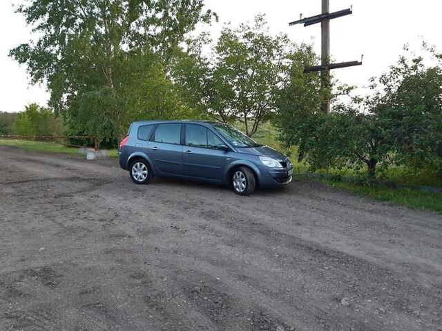 Серый Рено Гранд Сценик, объемом двигателя 1.5 л и пробегом 216 тыс. км за 6600 $, фото 87 на Automoto.ua