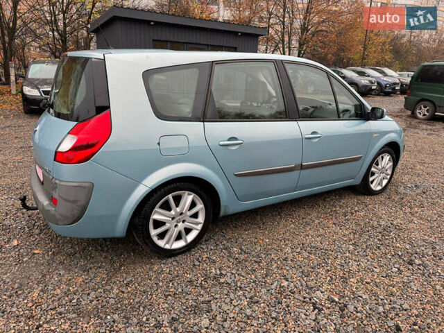 Серый Рено Гранд Сценик, объемом двигателя 1.6 л и пробегом 230 тыс. км за 5800 $, фото 11 на Automoto.ua