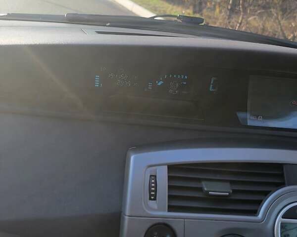 Сірий Рено Гранд Сценік, об'ємом двигуна 2 л та пробігом 195 тис. км за 5600 $, фото 41 на Automoto.ua